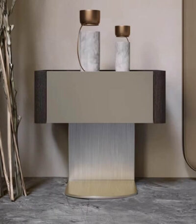 noptiera cu picior din oțel