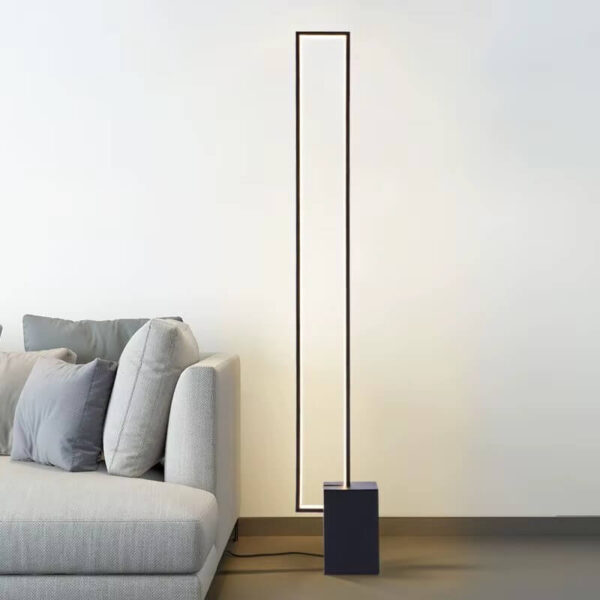 lampă de podea minimalistă și modernă